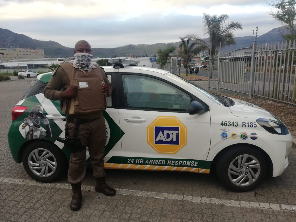 Fidelity Services Group is looking for a Branch manager X1